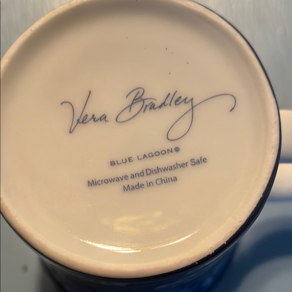 Vera Bradley Blue Lagoon Mug with Lid - Picture 2 of 5